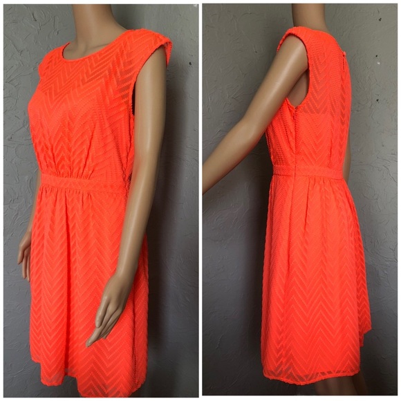 J. Crew Sleeveless Chiffon Dress in Zigzag - Neon - Picture 1 of 8